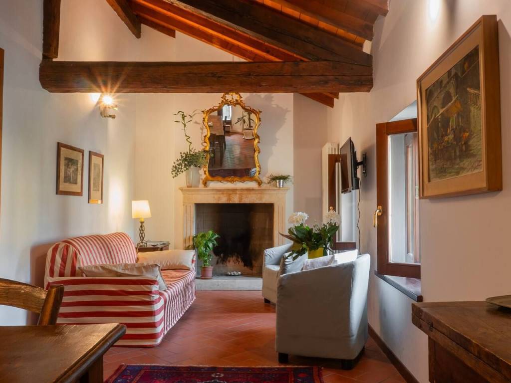 appartamento in vendita a Verona in zona Veronetta