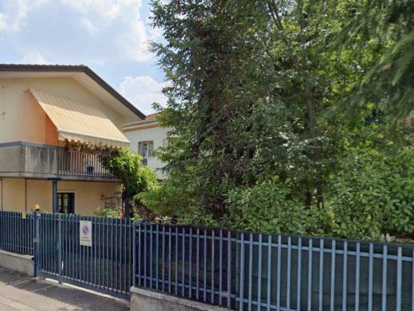 casa indipendente in vendita a Verona in zona Borgo Roma