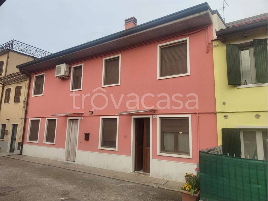 casa indipendente in vendita a Verona in zona Cadidavid