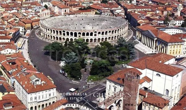 appartamento in vendita a Verona in zona Centro Storico