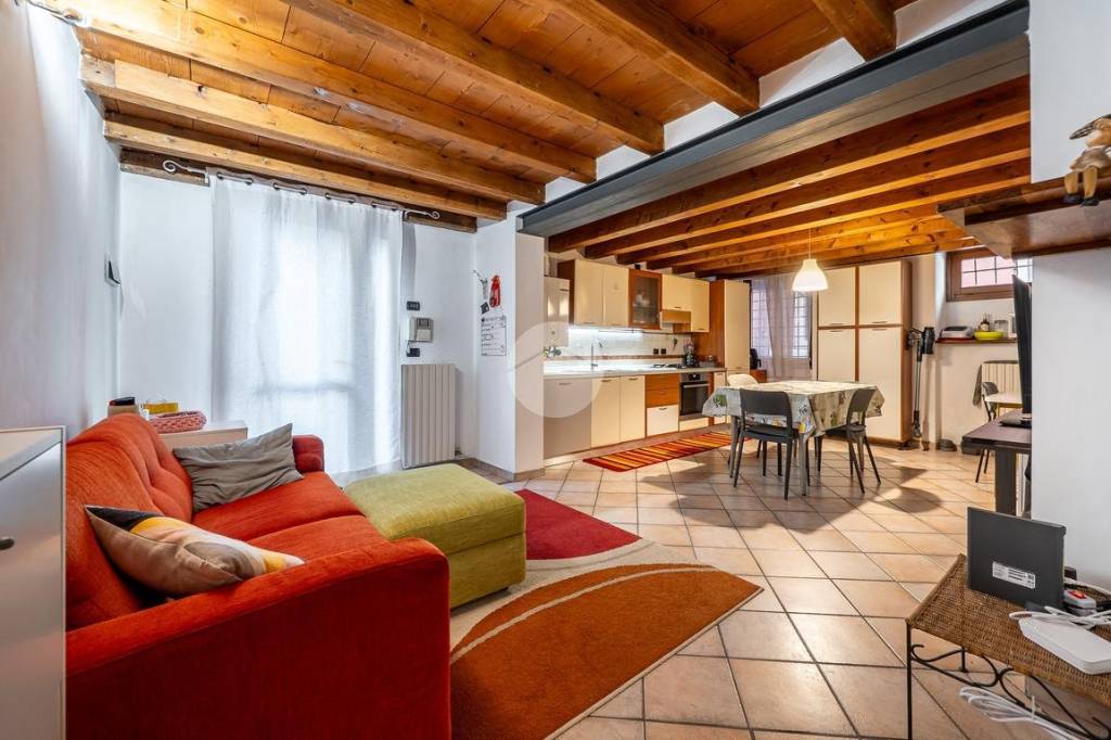 appartamento in vendita a Verona in zona Veronetta