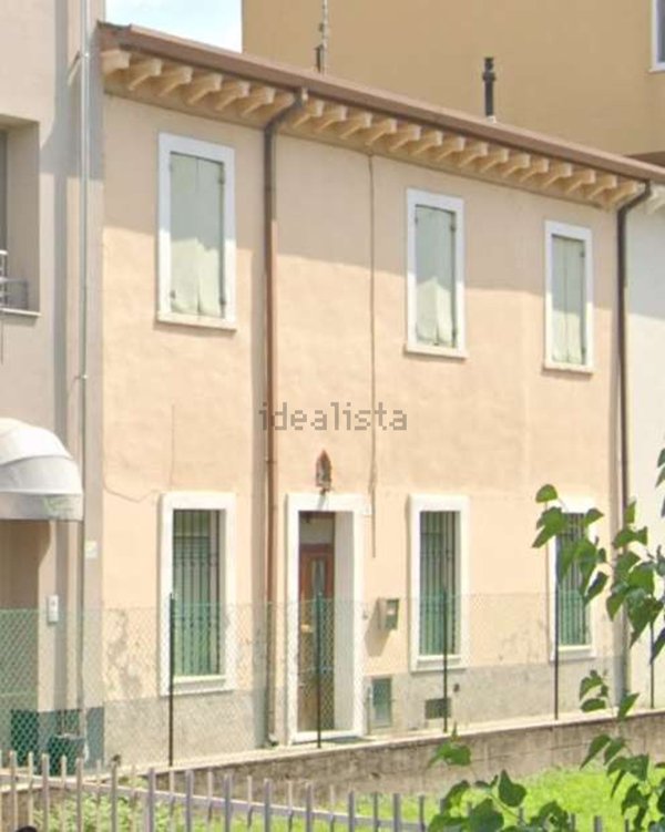 casa indipendente in vendita a Verona