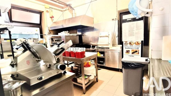 ufficio in vendita a Verona in zona Borgo Roma