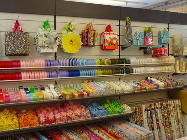 negozio in vendita a Verona in zona Porto Crencano