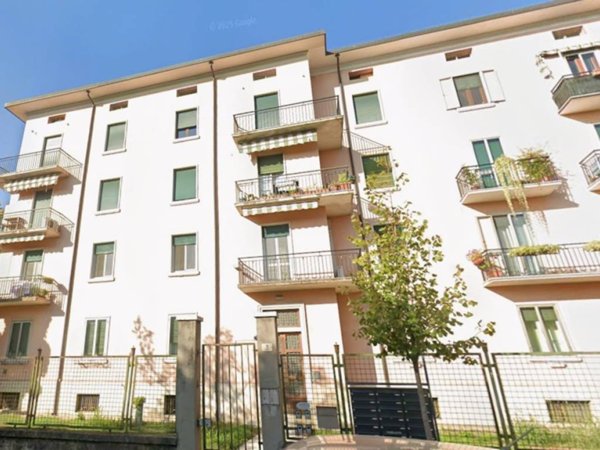 appartamento in vendita a Verona in zona Borgo Roma
