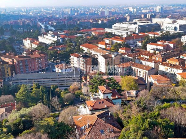 casa indipendente in vendita a Verona