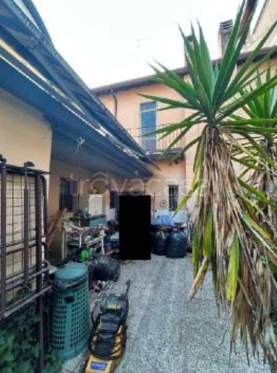 appartamento in vendita a Verona in zona Borgo Roma