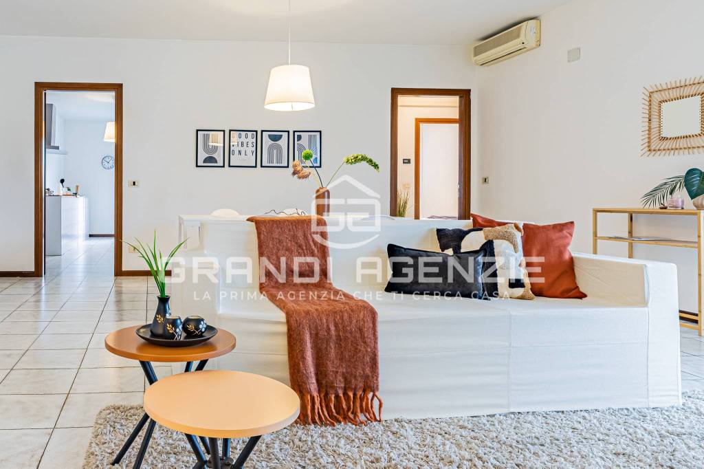 appartamento in vendita a Verona in zona Centro Storico