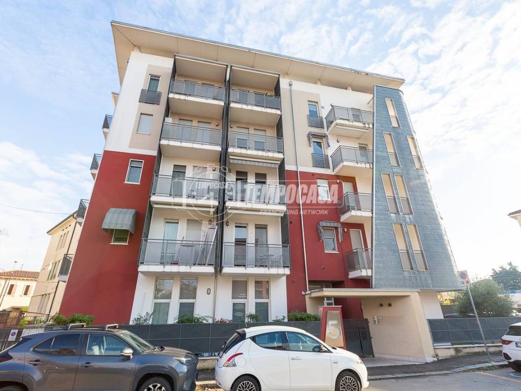 appartamento in vendita a Verona in zona Borgo Milano