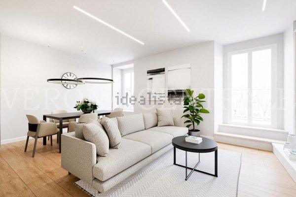 appartamento in vendita a Verona in zona Centro Storico