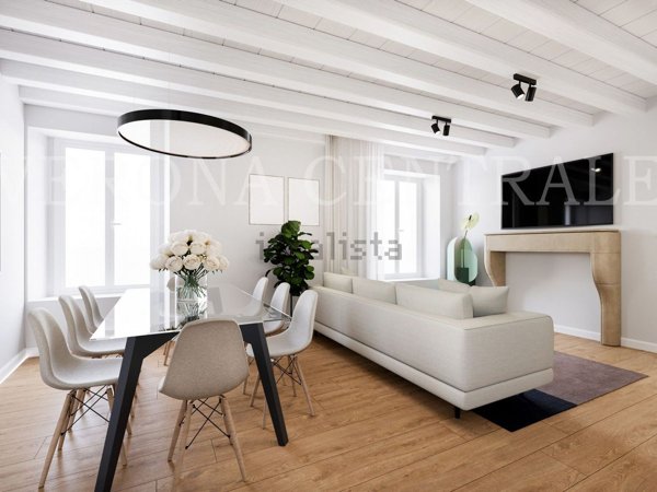 appartamento in vendita a Verona in zona Centro Storico