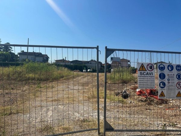 negozio in vendita a Verona in zona Cittadella