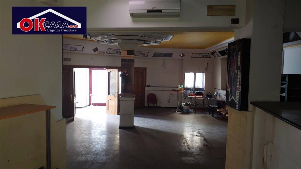 locale commerciale in vendita a Verona in zona Veronetta