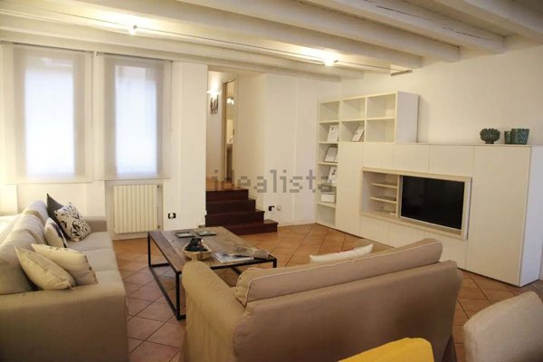 appartamento in vendita a Verona in zona Veronetta