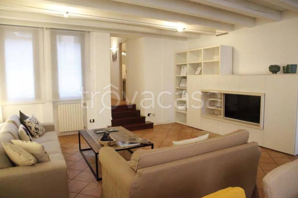 appartamento in vendita a Verona in zona Veronetta