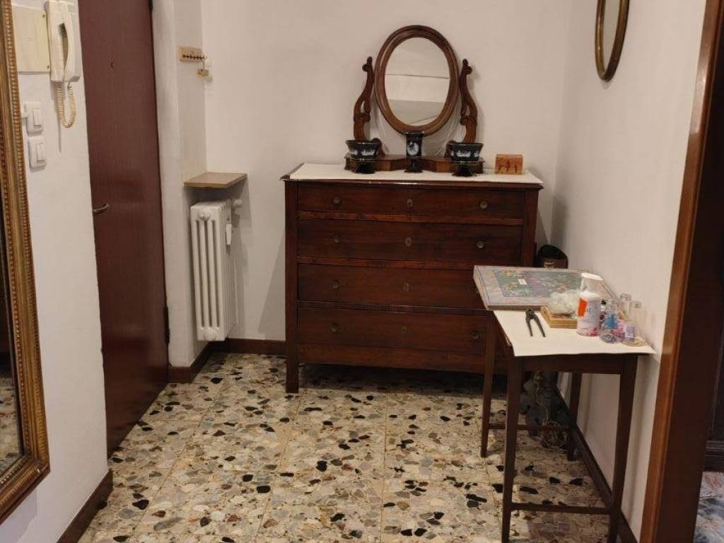 appartamento in vendita a Verona in zona Golosine