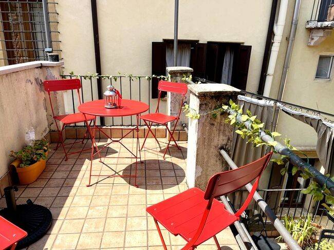 appartamento in vendita a Verona in zona Centro Storico