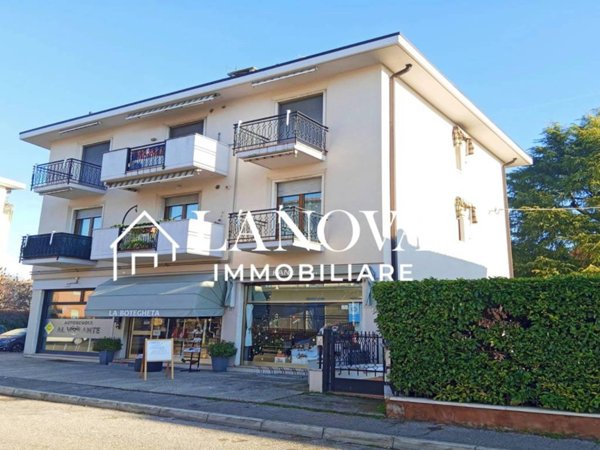 appartamento in vendita a Verona in zona Borgo Roma