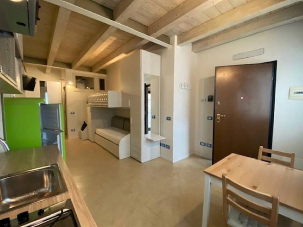 appartamento in vendita a Verona in zona Borgo Roma