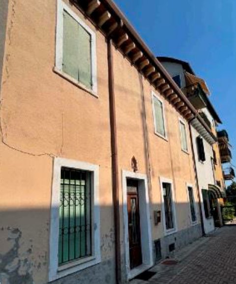 casa indipendente in vendita a Verona