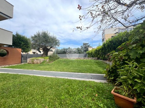 casa indipendente in vendita a Verona in zona San Massimo all'Adige