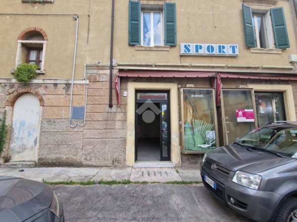 negozio in vendita a Verona in zona Borgo Venezia / Borgo Trieste