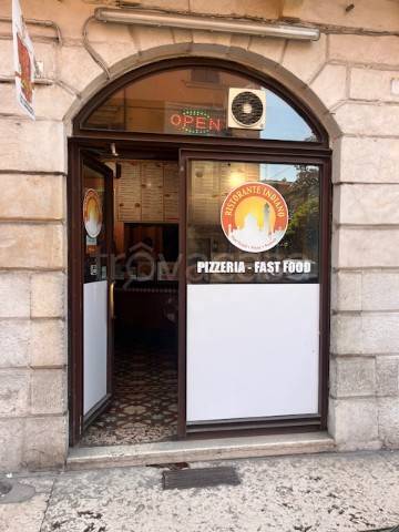 negozio in vendita a Verona in zona Veronetta