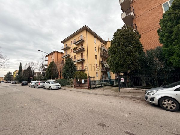 appartamento in vendita a Verona in zona Borgo Roma
