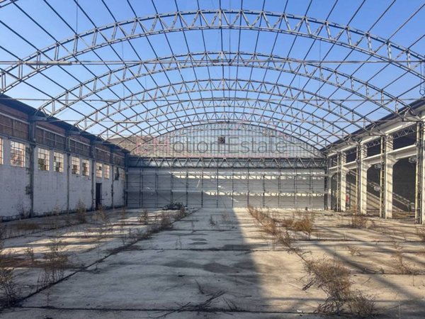 locale commerciale in vendita a Verona