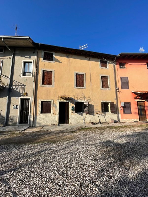 casa indipendente in vendita a Verona in zona San Massimo all'Adige