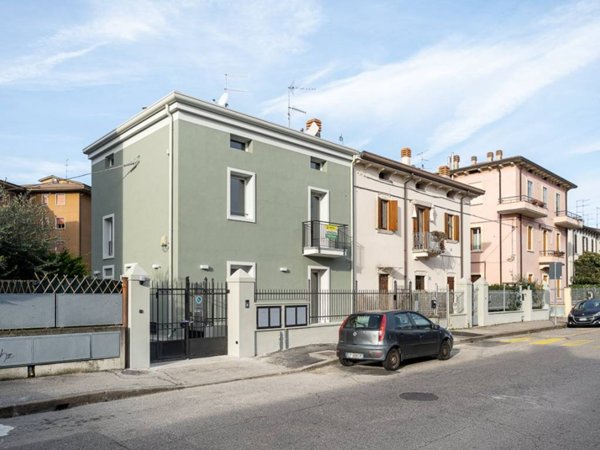 appartamento in vendita a Verona in zona Borgo Venezia / Borgo Trieste
