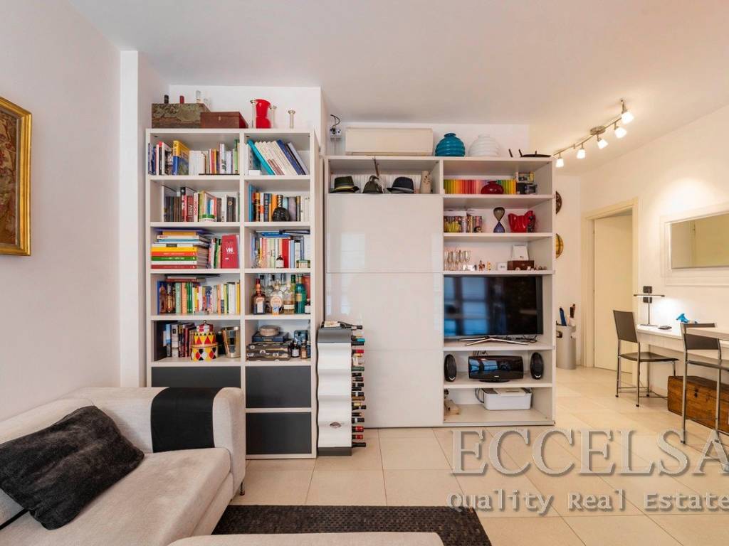 appartamento in vendita a Verona in zona Valdonega