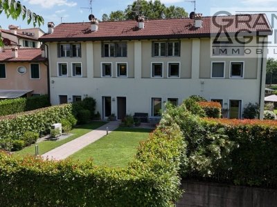 casa indipendente in vendita a Verona in zona Centro Storico