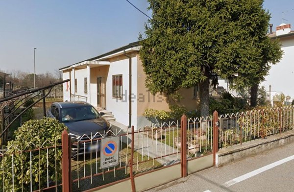 casa indipendente in vendita a Verona