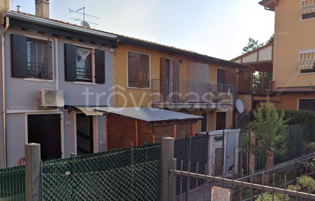 appartamento in vendita a Verona in zona Cadidavid