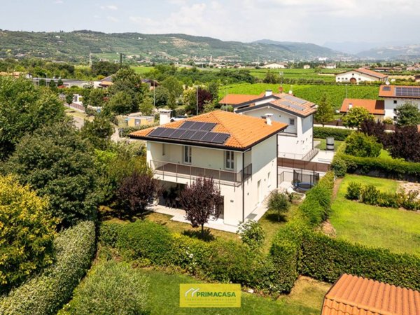 casa indipendente in vendita a Verona in zona Borgo Venezia / Borgo Trieste