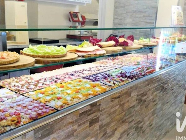 negozio in vendita a Verona in zona Borgo Roma