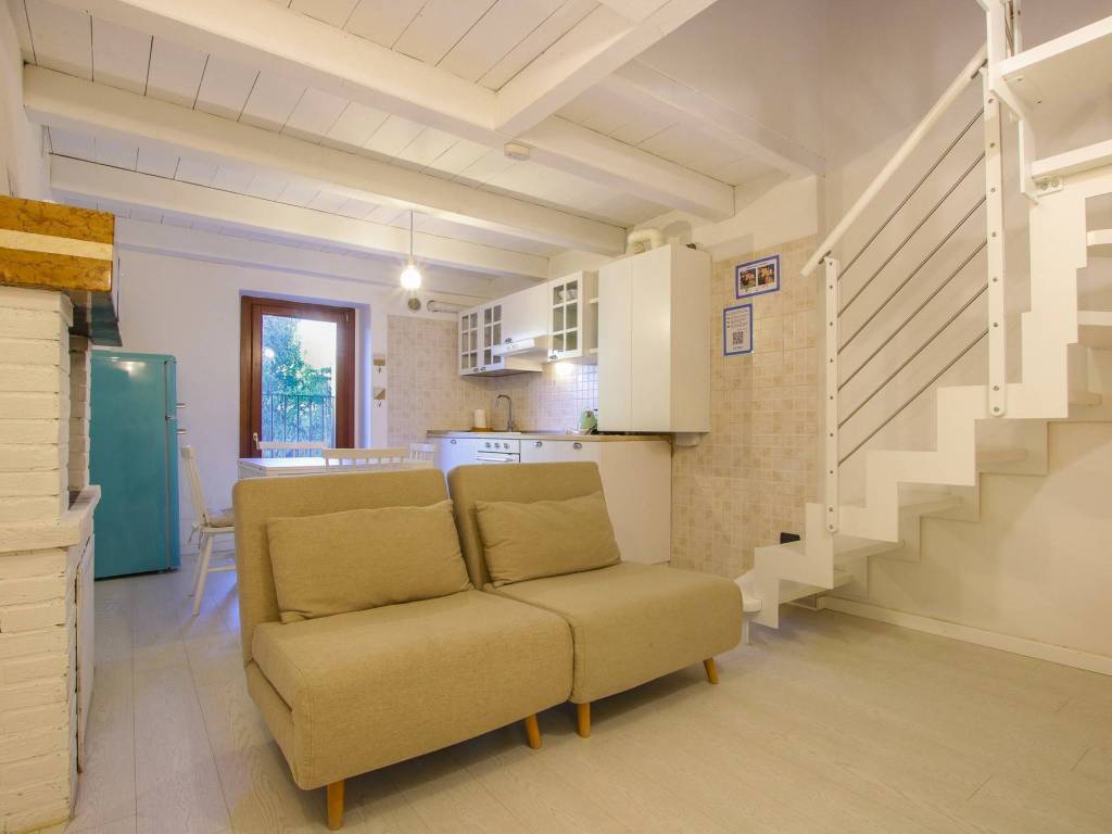 appartamento in vendita a Verona in zona Cadidavid