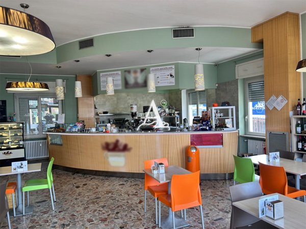 negozio in vendita a Verona