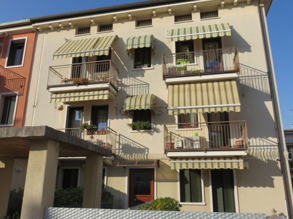 appartamento in vendita a Verona in zona San Pancrazio