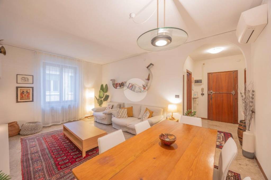 appartamento in vendita a Verona in zona Centro Storico