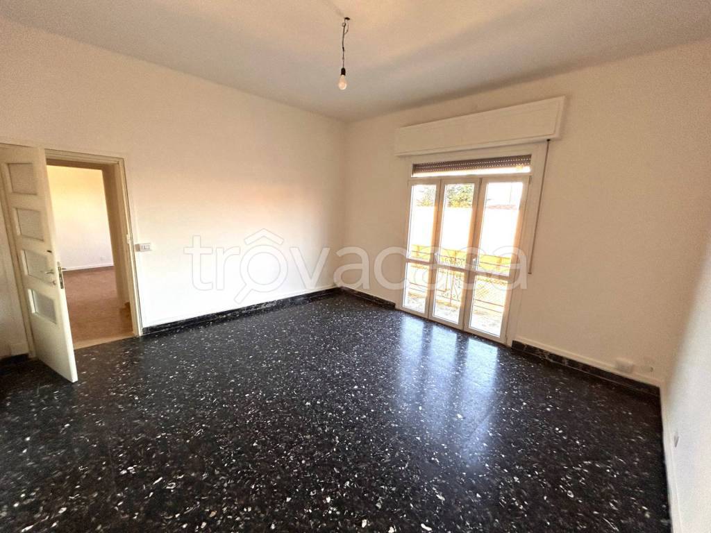 appartamento in vendita a Verona in zona Borgo Roma