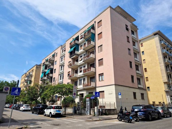 appartamento in vendita a Verona in zona Centro Storico