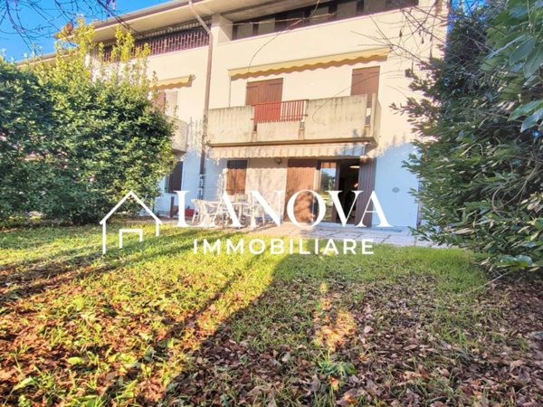 casa indipendente in vendita a Verona in zona Borgo Roma