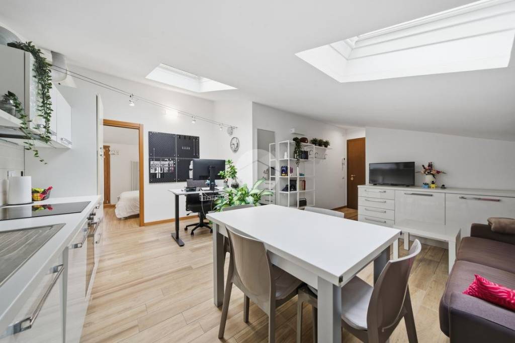 appartamento in vendita a Verona in zona Borgo Roma