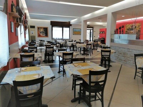 negozio in vendita a Verona in zona Borgo Roma