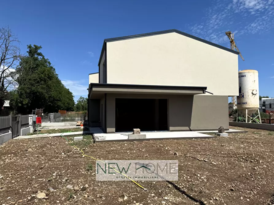 casa indipendente in vendita a Verona in zona Borgo Roma