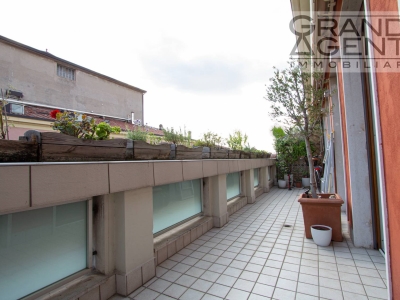 appartamento in vendita a Verona in zona Centro Storico