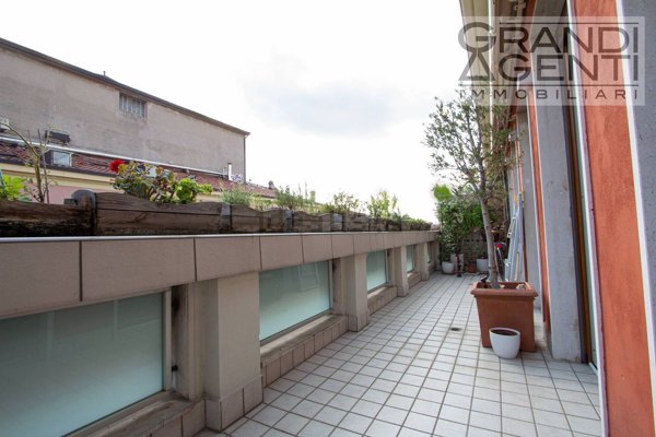 appartamento in vendita a Verona in zona Centro Storico