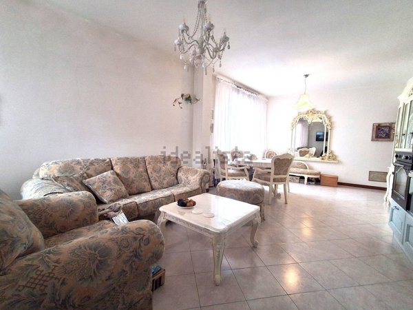 appartamento in vendita a Verona in zona Borgo Roma